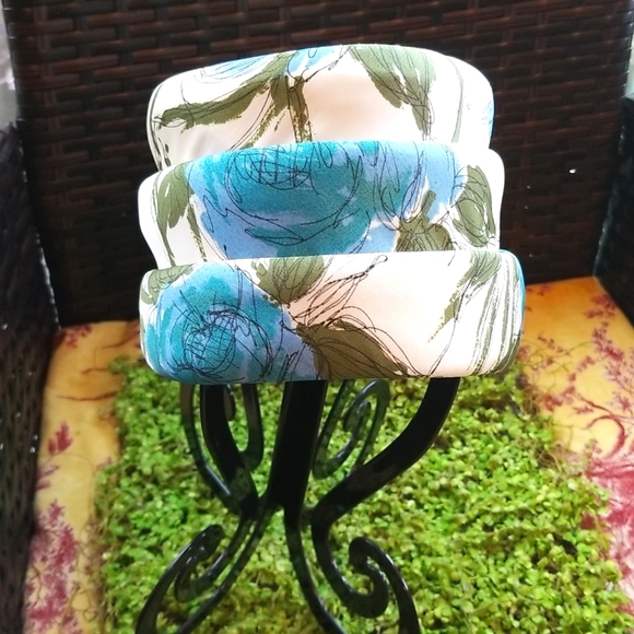 50's Whimsical Turq Stacked Layer Birthday Cake Floral Cloche Gorg Hat EUVC ooak - Picture 4 of 15